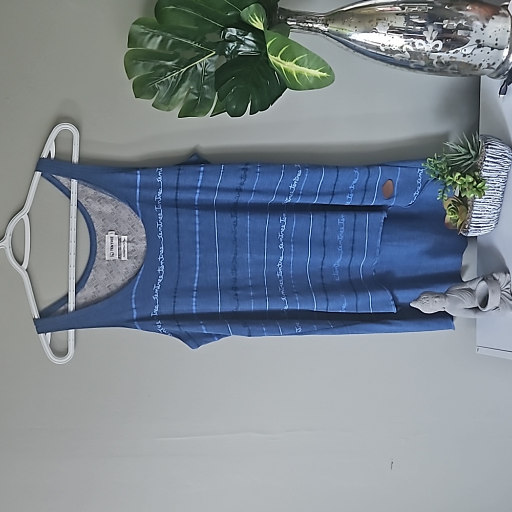 🆕️tentree tank top